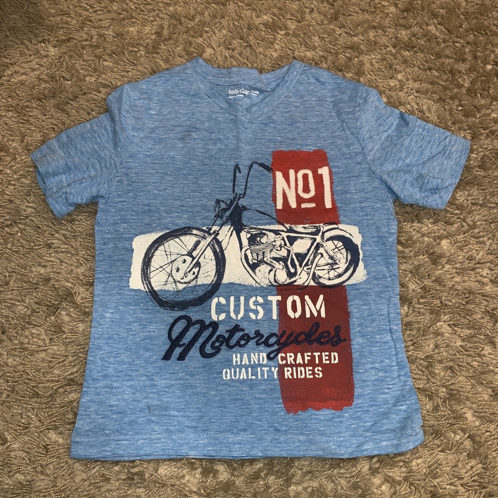 BOY GRAPHIC TEE SIZE 5
